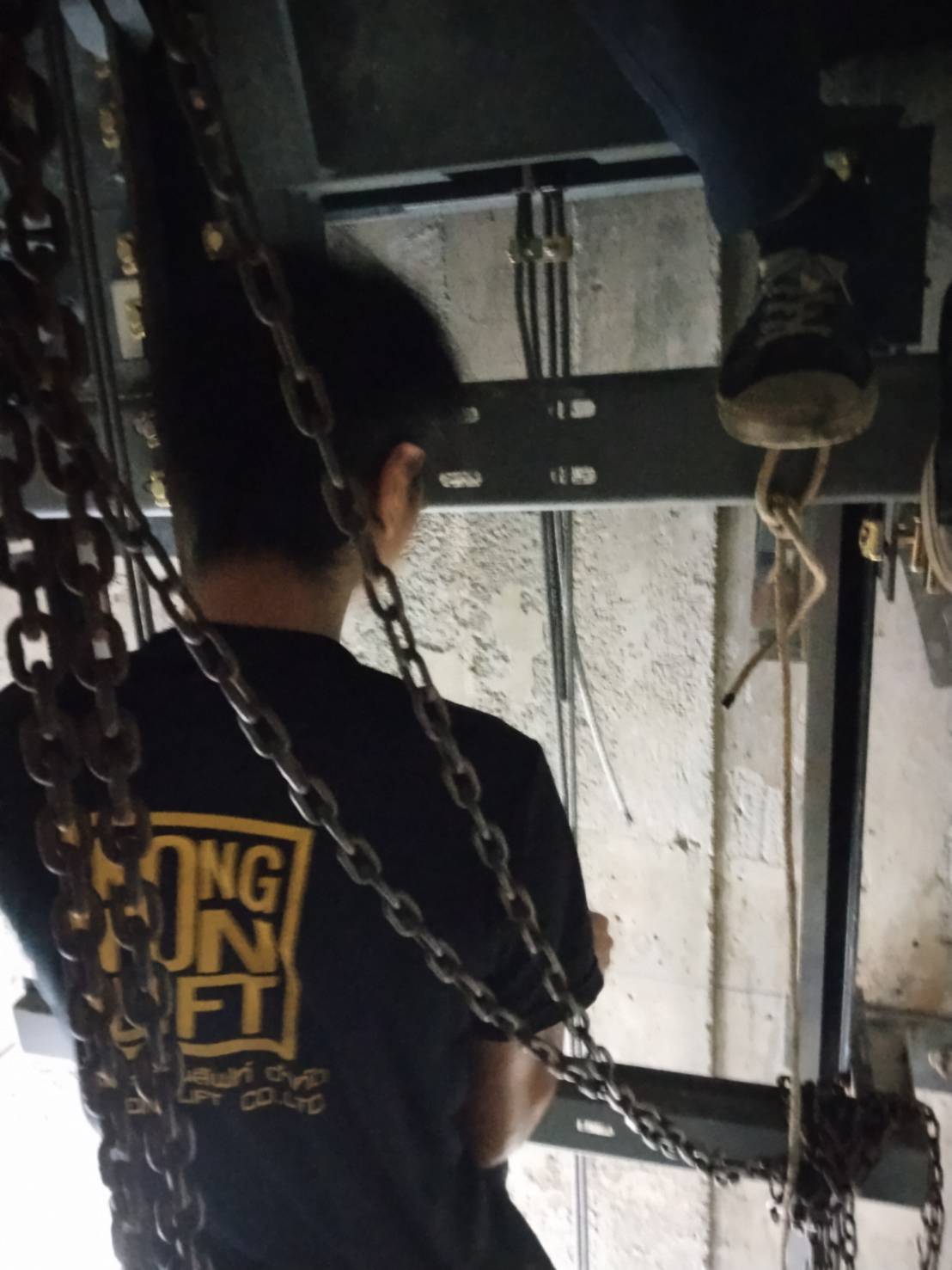 PASSENGER ELEVATOR 30